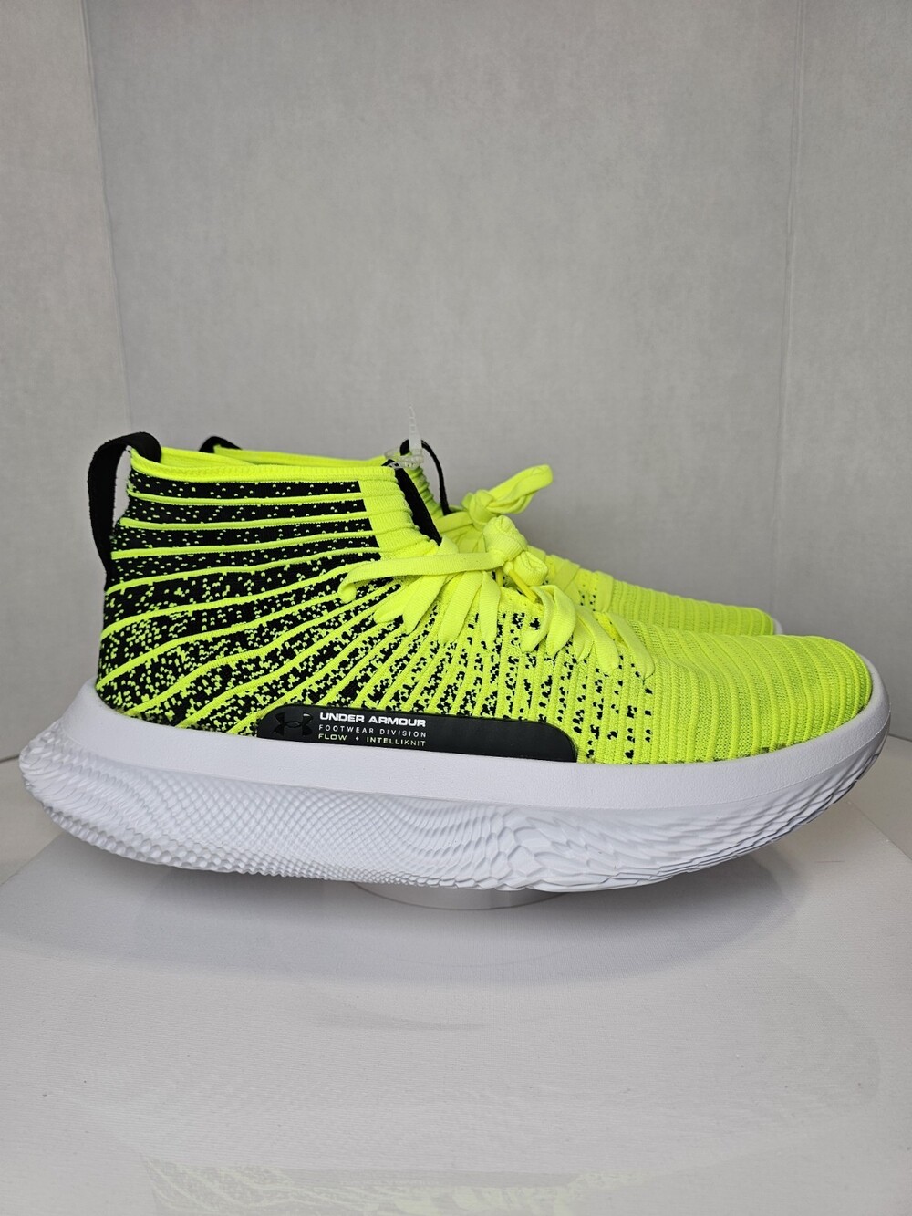 Under Armour Flow FUTR X Elite 3024977-300 Men’s 14 Sonic Yellow Basketball